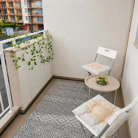 Do Teb 2br 2bath Center Near Сонячний Берег